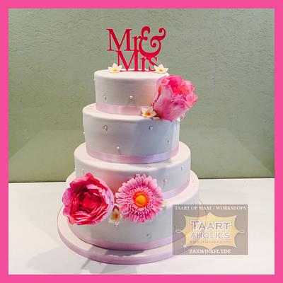 Weddingcake pink - Cake by Taartaholics