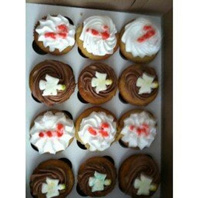 Christmas Cupcakes - Cake by Ive