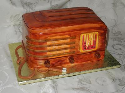 Radio-antiquated - Cake by Jana Cakes