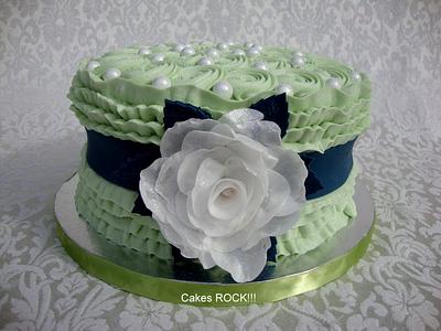 First Wafer Paper Rose - Cake by Cakes ROCK!!!  