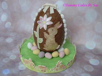 Easter Egg - Cake by YummyCakesBySue