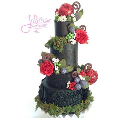Snow White Wedding Cake - Cake by Jolirose Cake Shop