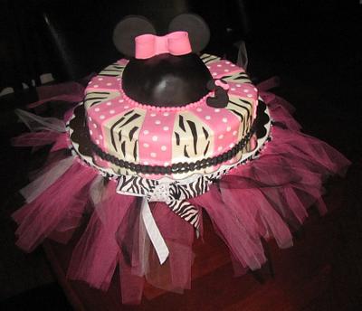 Minnie Mouse/Zebra Print Cake - Cake by Jaybugs_Sweet_Shop