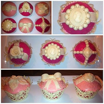 Vintage Cupcakes - Cake by Dinki Cupcakes