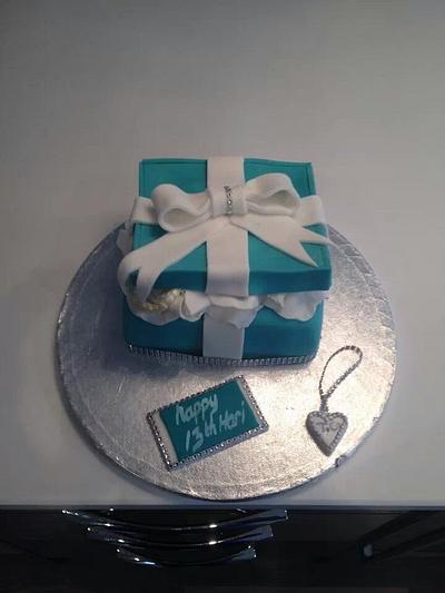 tiffany box  - Cake by karynscake