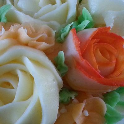 Rose Garden - Cake by White Cherry Cakes