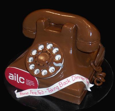 The Old Phone - Cake by Nada