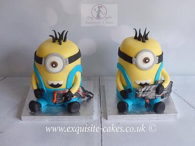 Minions - Cake by Natalie Wells