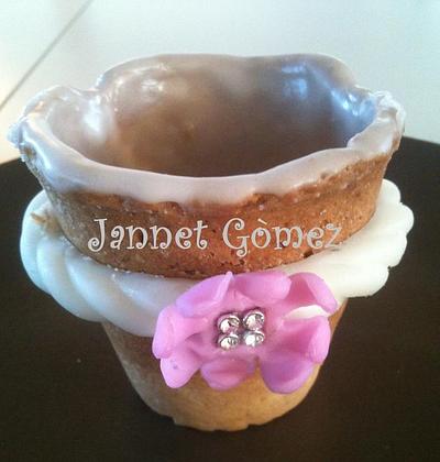 Glass cookie cup for coffee, milk or chocolate - Cake by Jannet Gòmez