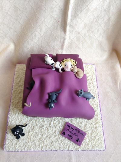 Crazy cat lady  - Cake by Tiggylou's cakes 
