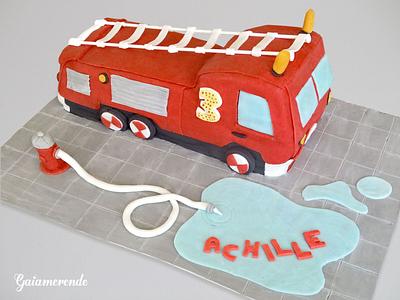 Fire Truck cake - Cake by Gaiamerende