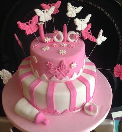 Butterfly cake  - Cake by Lorna