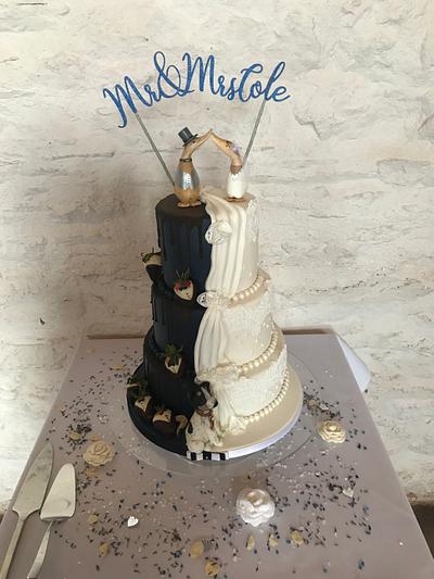 Half and half wedding cake - Cake by Popsue