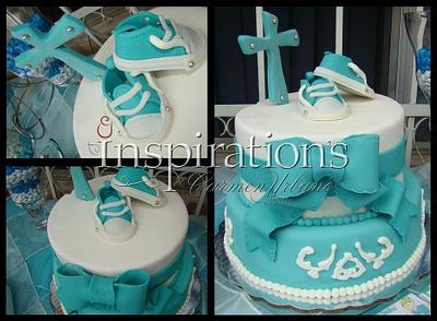 Blue baby converse - Cake by Inspiration by Carmen Urbano