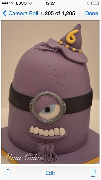Despicable Me!  - Cake by Daba1