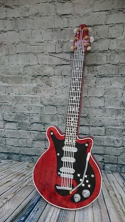 Red Special guitar - Cake by Purple Feather Cake Design