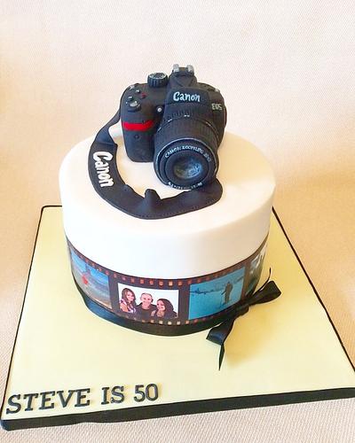 Canon Camera! - Cake by Beth Evans