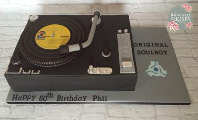 Record Deck Cake - Cake by Babycakes & Roses Cakecraft