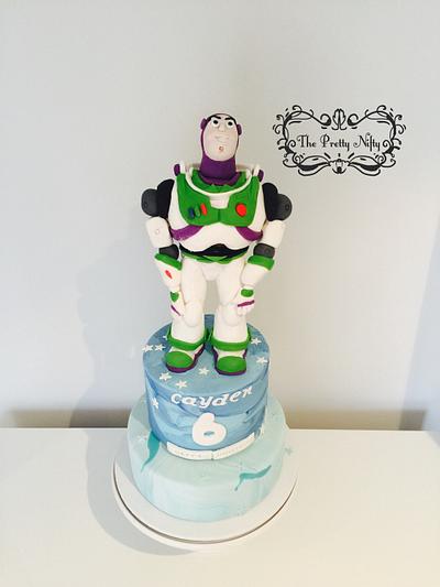 Buzz cake - Cake by Edelcita Griffin (The Pretty Nifty)
