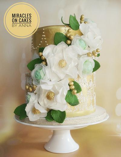 Glitzy and Glamour  - Cake by Miracles on Cakes by Anna