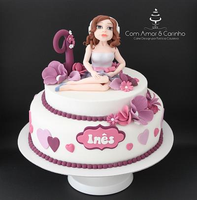 Violetta - Cake by Com Amor & Carinho