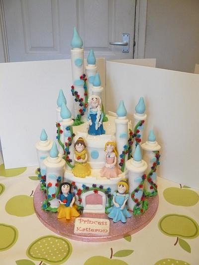 Disney Princess Cake, frozen, elsa, belle, snow white, sleeping beauty, Cinderella - Cake by Krazy Kupcakes 