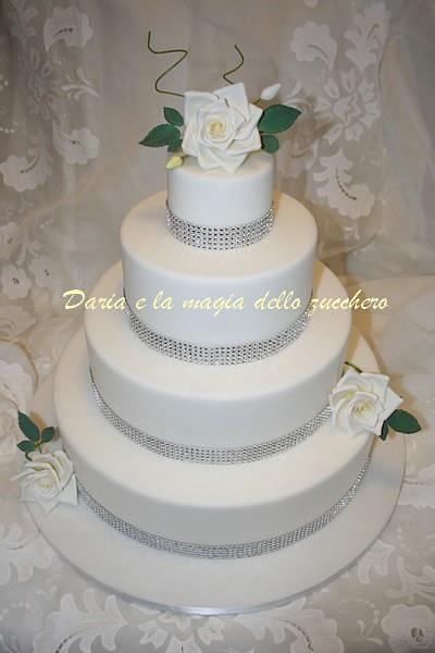 White wedding cake - Cake by Daria Albanese