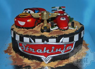 Cars 2 - Cake by Ceca79
