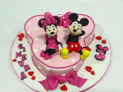 Minnie and Mikey - Cake by Donatella Bussacchetti