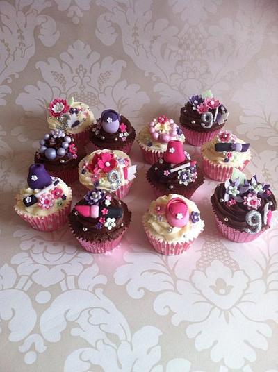 Girly Cupcakes - Cake by Carrie