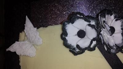 21st Black and White - Cake by Vicky