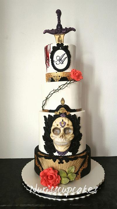 Heavy Wedding Cake - Cake by Nurisscupcakes