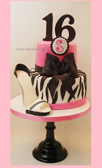 Sweet & Sassy 16!!  - Cake by It's a Cake Thing 