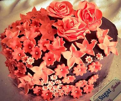 Roses cake - Cake by Sugar Junkie