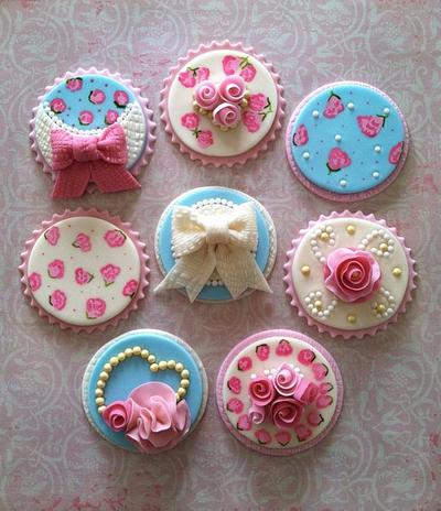 Vintage cupcake toppers - Cake by CakesbyAngelaMorrison