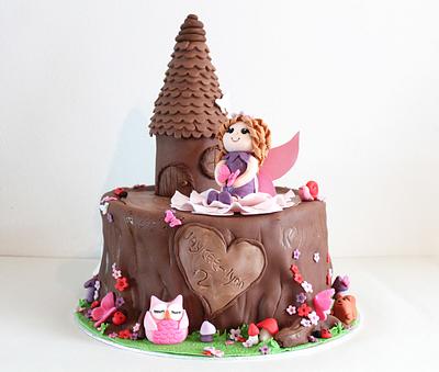 a fairy tree trunk - Cake by cakemadness