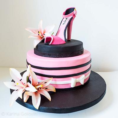 Pink cake - Cake by Karina Golovin