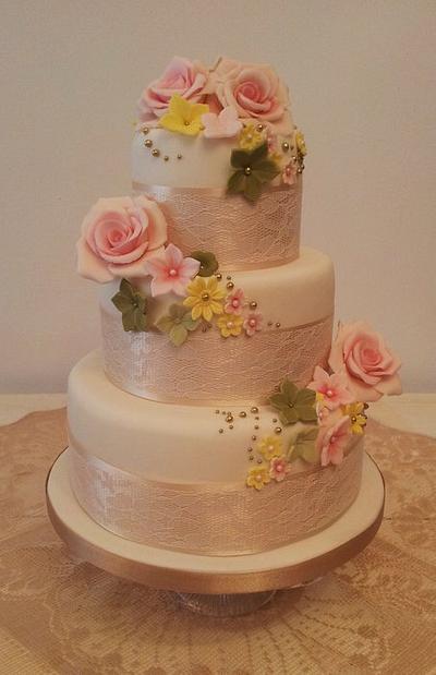 Vintage Rose Wedding Cake - Cake by Sarah Poole