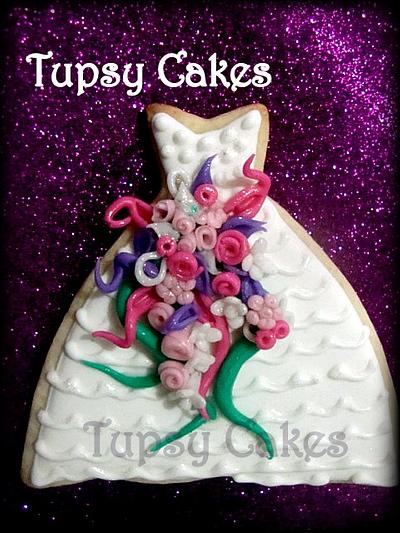 bridress cookies w/ fondant bouquet - Cake by tupsy cakes