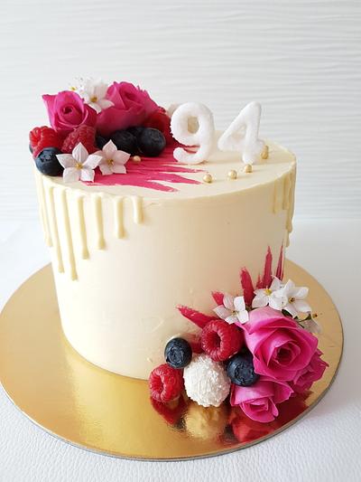 Birthday Cake  - Cake by stasia_wegner