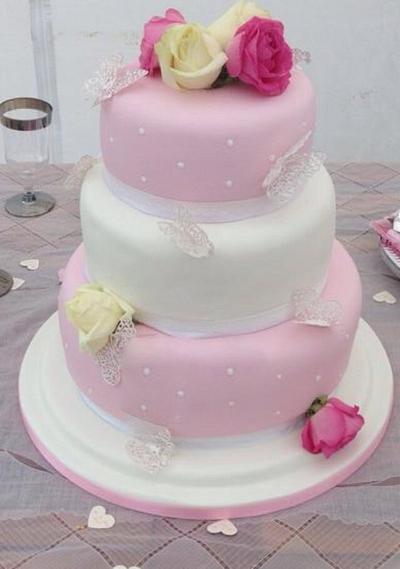 Wedding cake - Cake by Kirstie's cakes