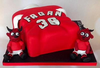 Manchester Utd Jersey Birthday Cake - Cake by Niamh Geraghty, Perfectionist Confectionist