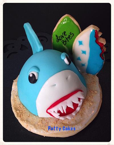 Shark Mini Cake - Cake by Patty Cakes Bakes