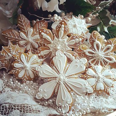 White as snow - Cake by Teri Pringle Wood