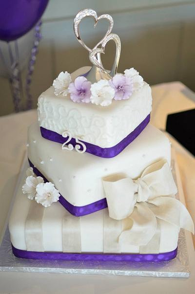 Anniversary cake - Cake by Simplysweetcakes1