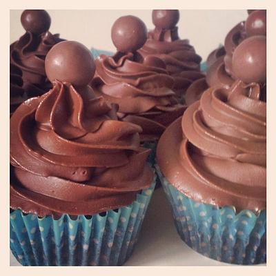 chocolate fudge cupcakes  - Cake by Time for Tiffin 
