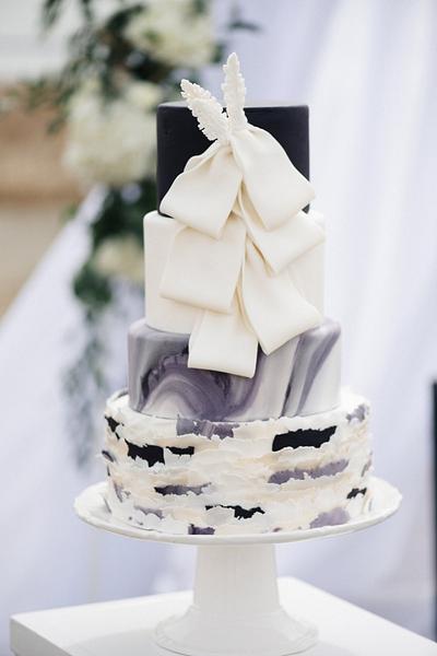Black & White Beach Wedding - Cake by Sugar by Tracy