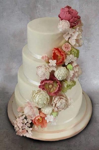 Weddingcake flowers - Cake by Bonzzz