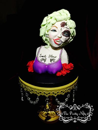 MarilynHalloween - Cake by Edelcita Griffin (The Pretty Nifty)
