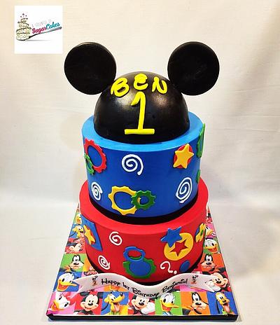 Mickey Mouse themed cake - Cake by Mojo3799